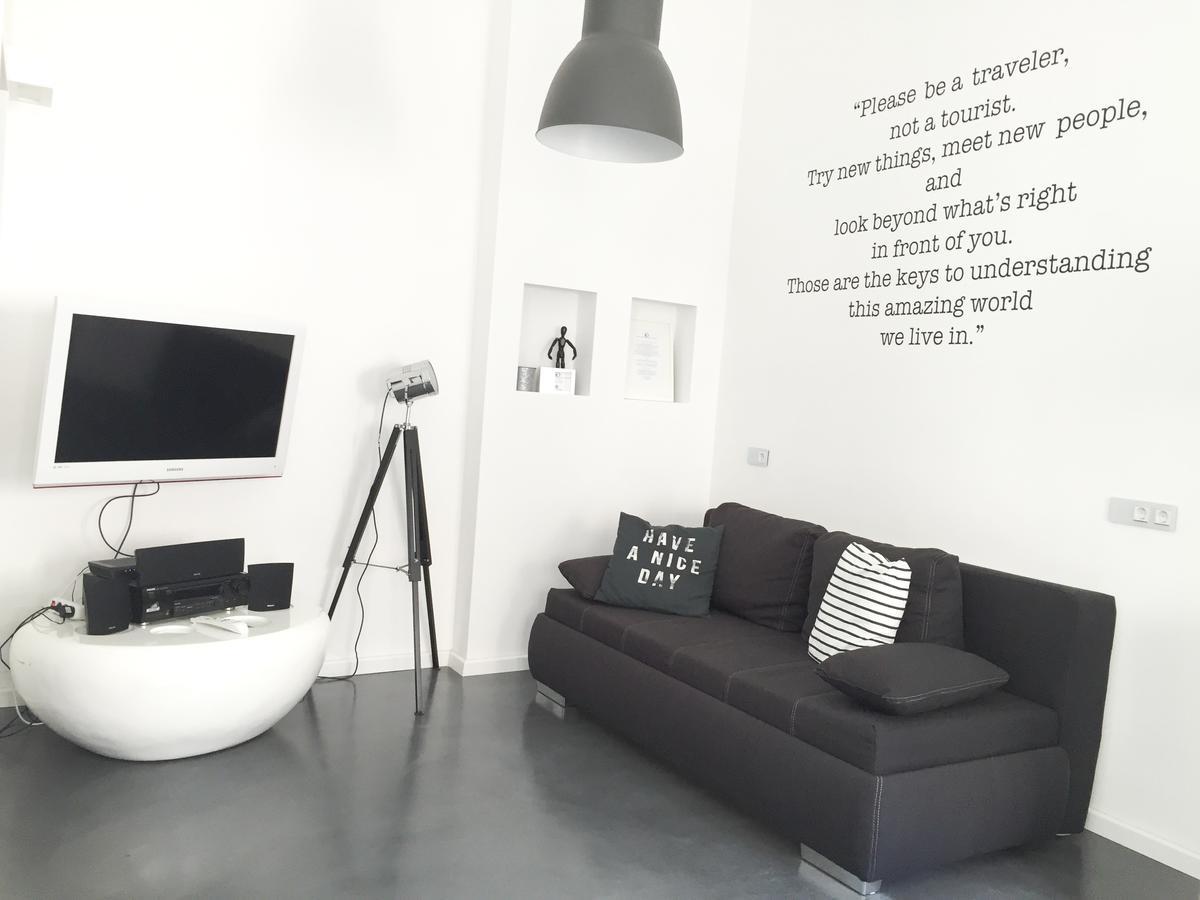 Mini Loft Design - With Sauna Budapest Bagian luar foto